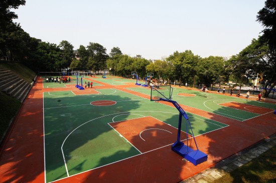 塑膠球場(chǎng)